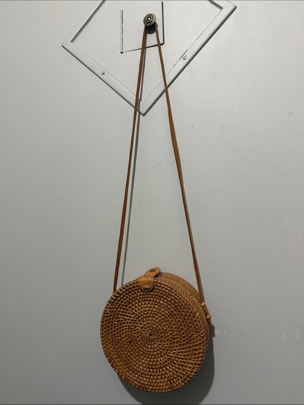 Woven Round Crossbody Bag - Tan